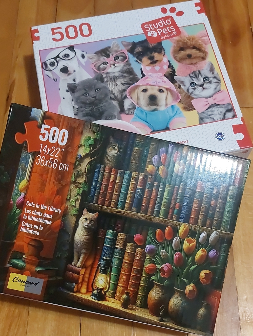 Lot of 2 500-Piece Jigsaw Puzzles – Complete! (Cats & Studio Pets)